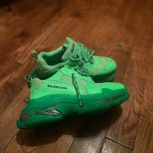 New only worn twice